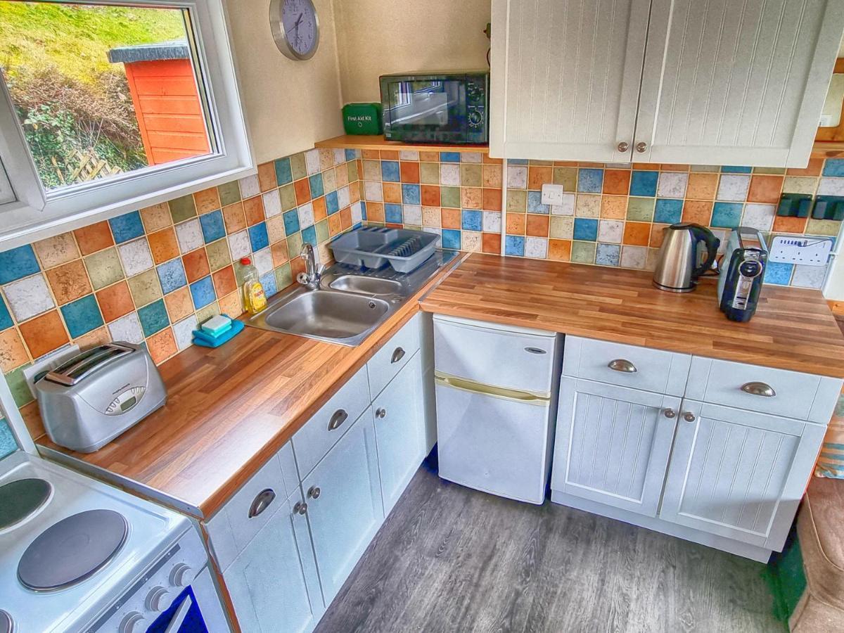 Caswell Beach Chalet 70 Located In Gower Peninsula Swansea Kültér fotó