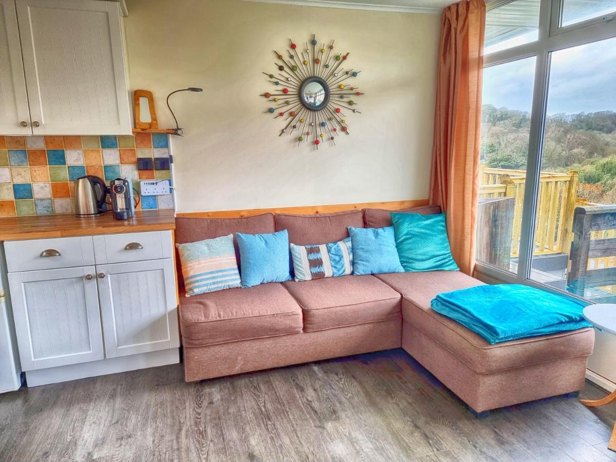 Caswell Beach Chalet 70 Located In Gower Peninsula Swansea Kültér fotó